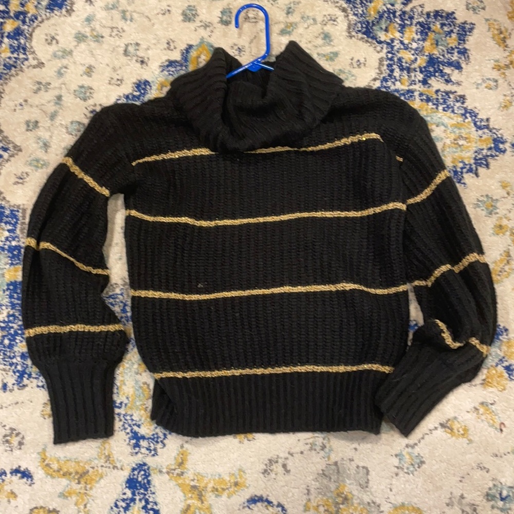 Nine West sweater
